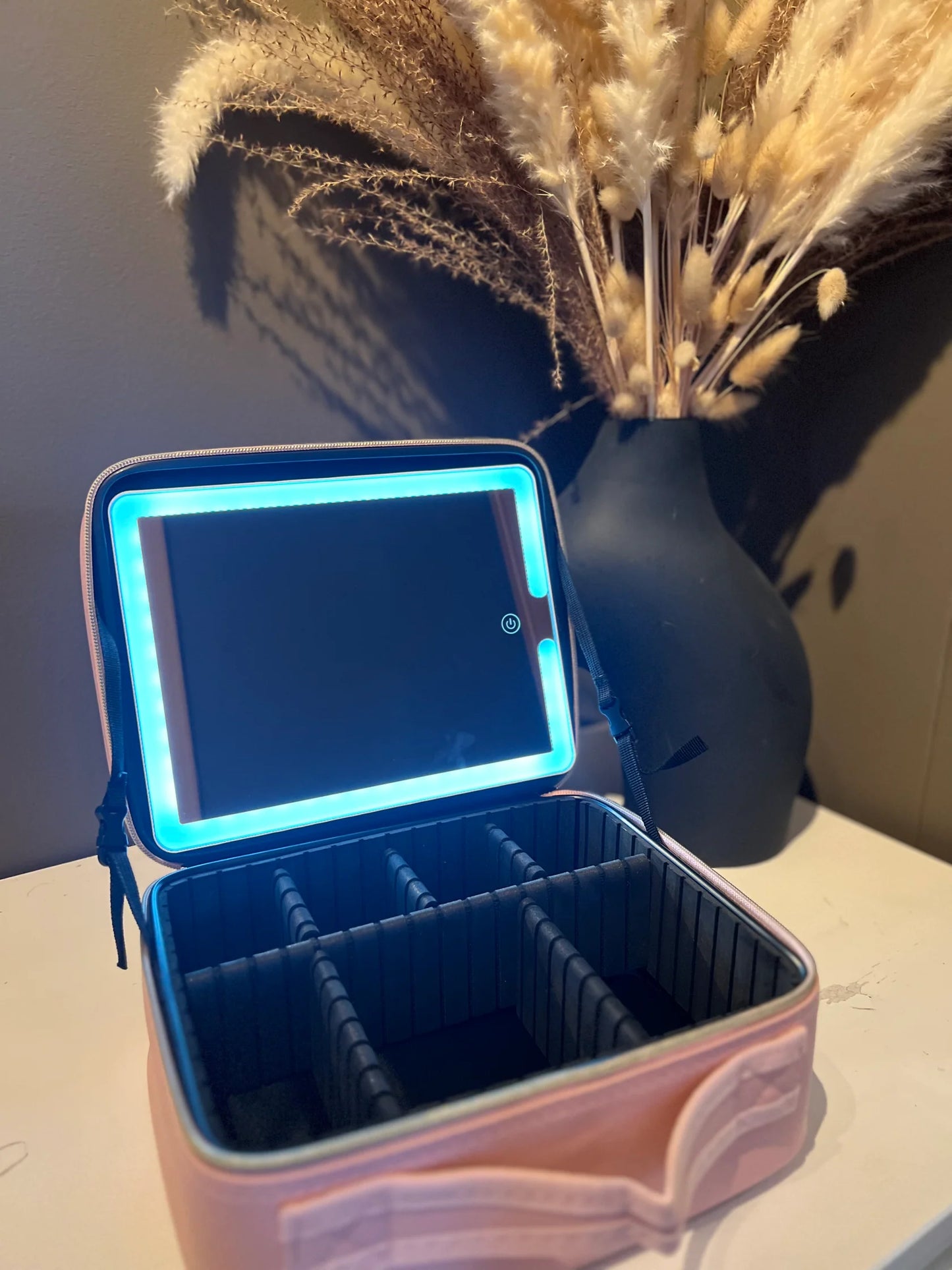 Förðunartaska m/ LED spegli