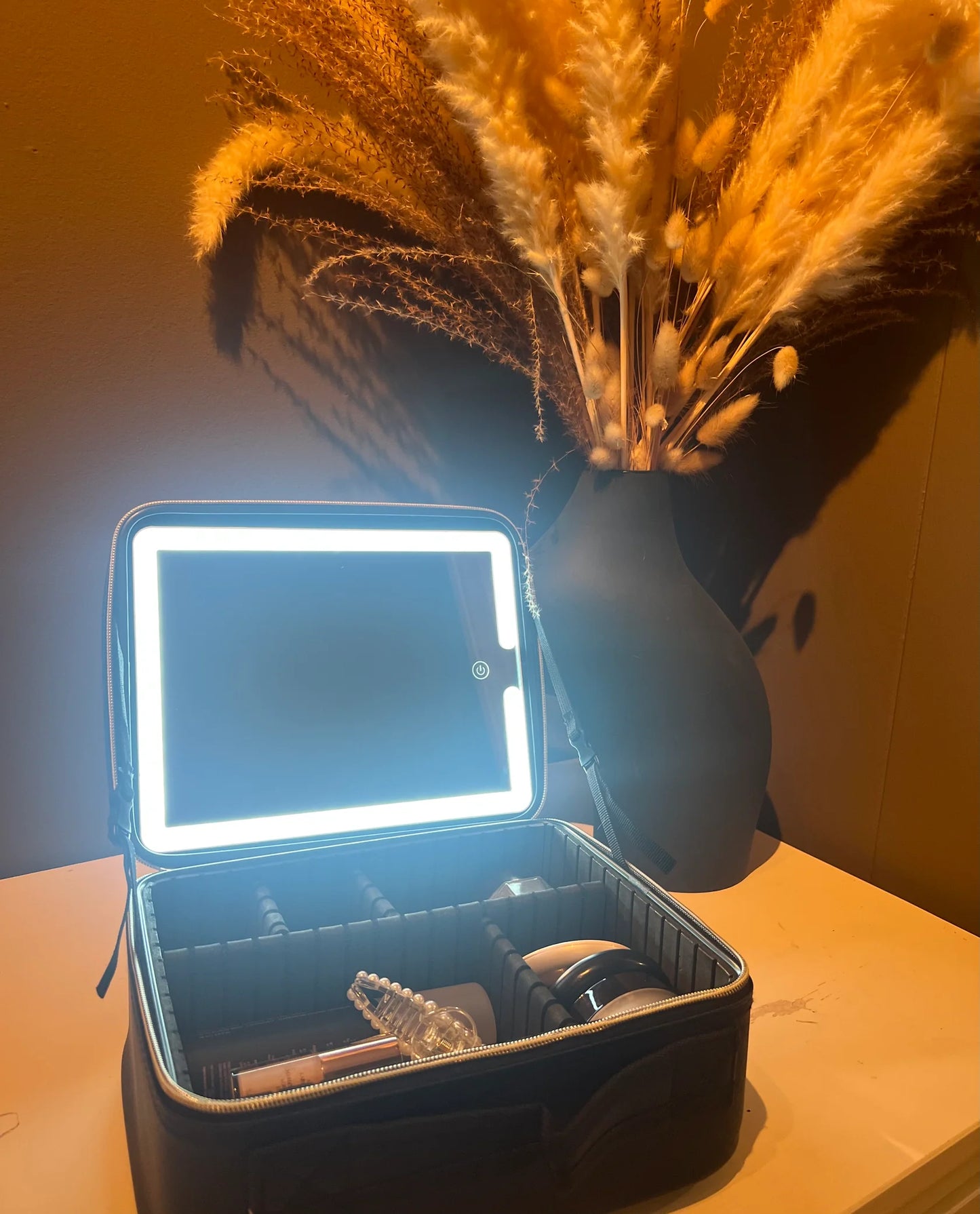 Förðunartaska m/ LED spegli
